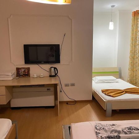 Albjona Guesthouse Tirana Kültér fotó